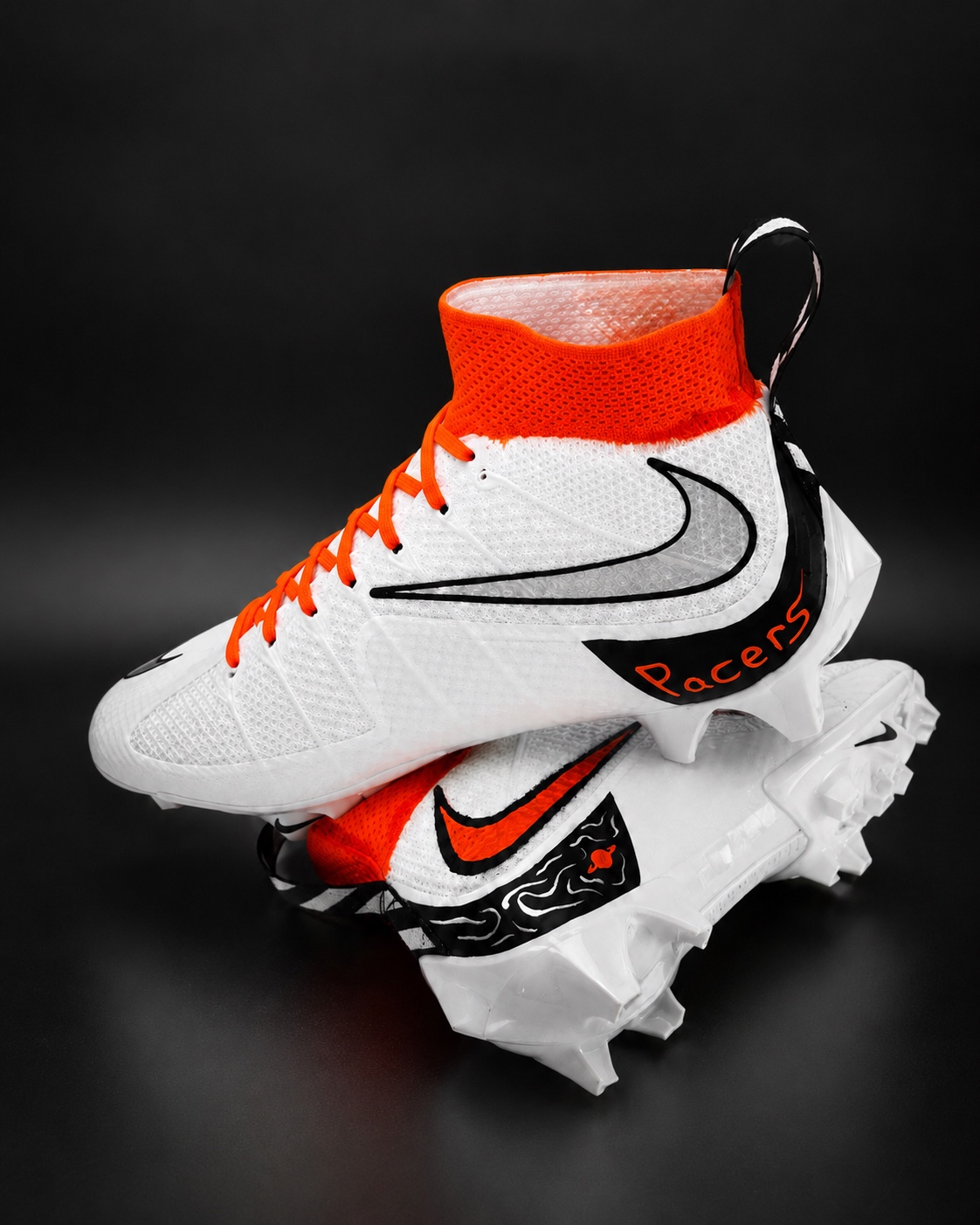 Custum cleats example view 9